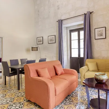 Vlt214- 2 Bedroom Townhouse Valletta