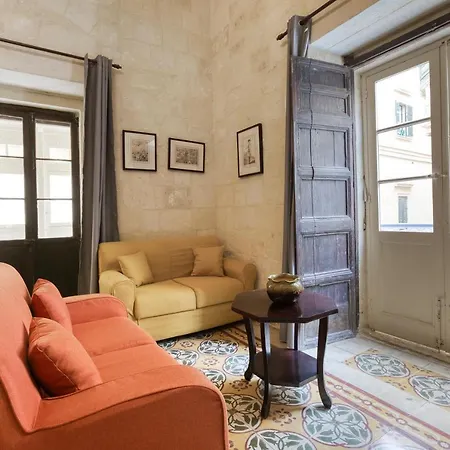 Vlt214- 2 Bedroom Townhouse Valletta