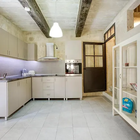 Vlt214- 2 Bedroom Townhouse