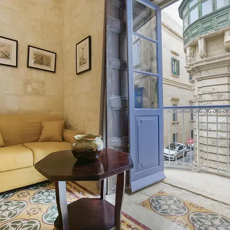 Vlt214- 2 Bedroom Townhouse * Valletta